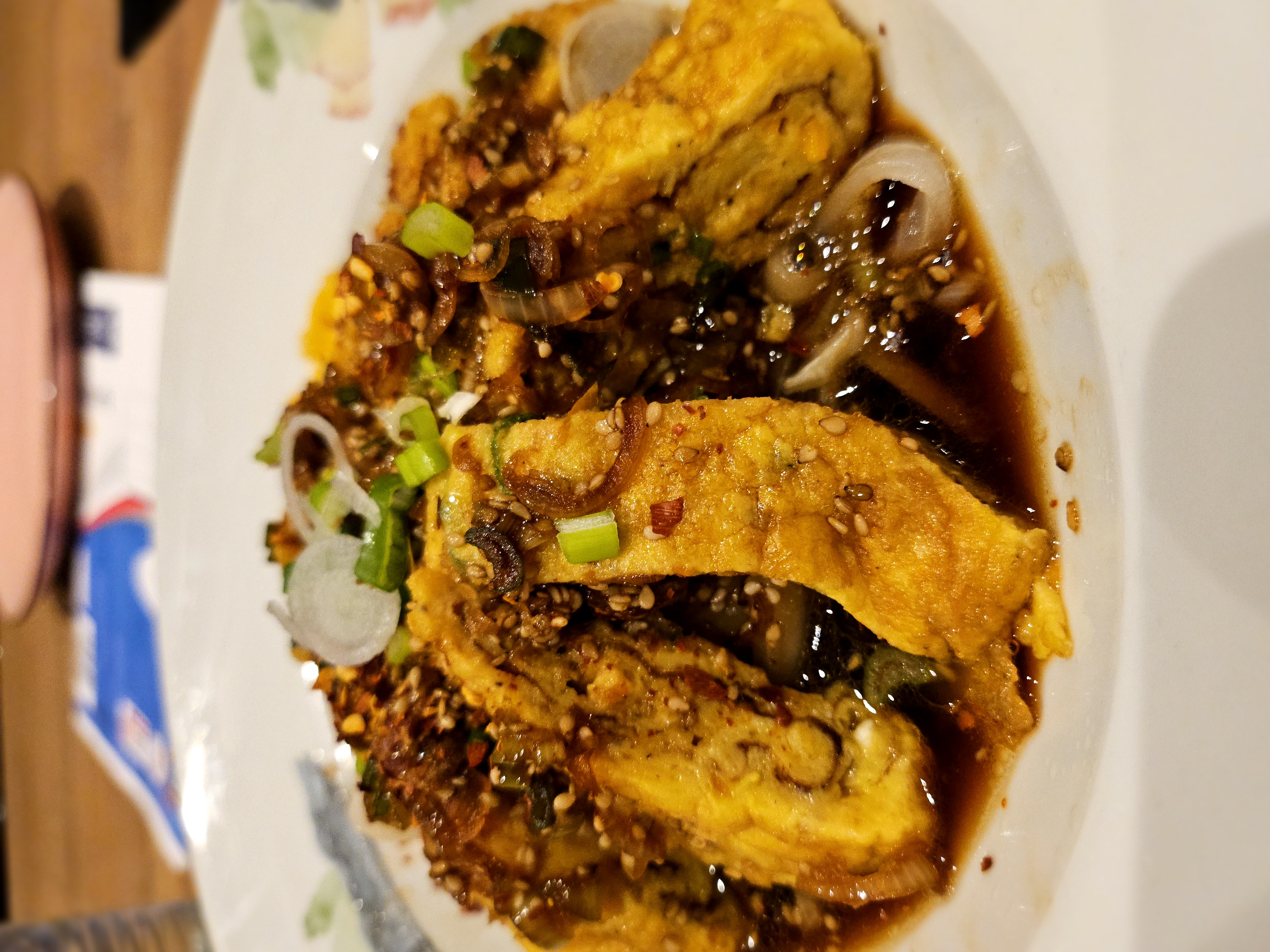 Khmer Gericht mit Kräutern